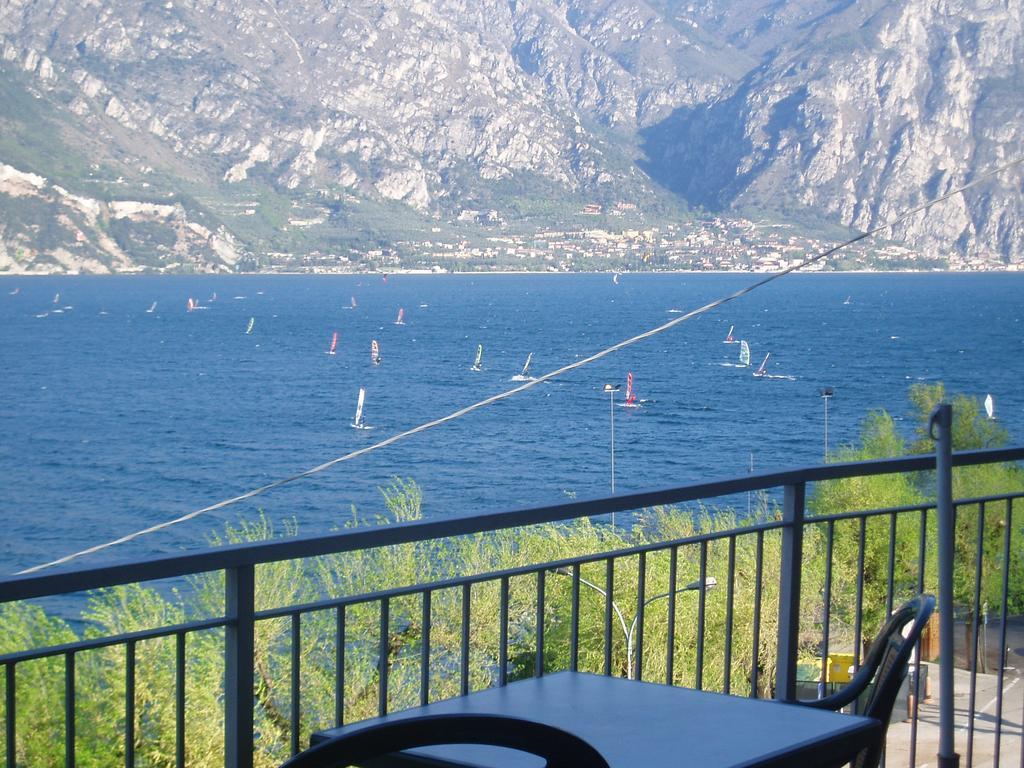 Hotel Casa Marinella Malcesine Exterior foto