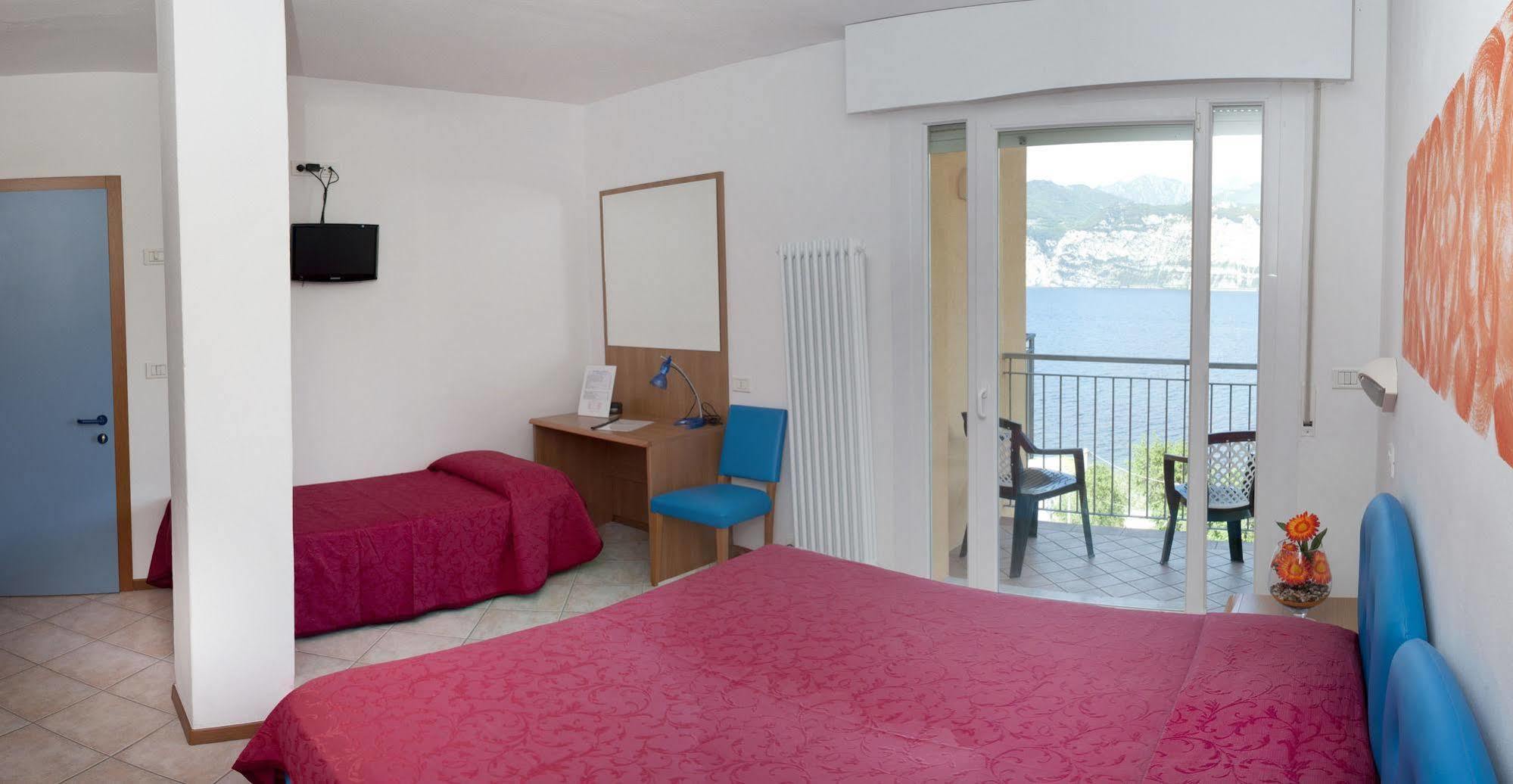Hotel Casa Marinella Malcesine Exterior foto